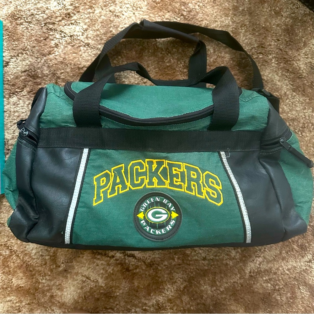 Vintage Green Bay Packers NFL Green Gym Travel Luggage Duffel Bag 17.5”x 8”x 9”